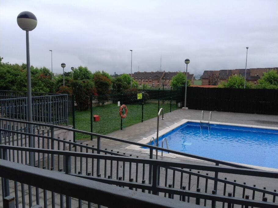 Piso Con Vistas En Urbanizacion Con Piscina Сантандер Екстериор снимка
